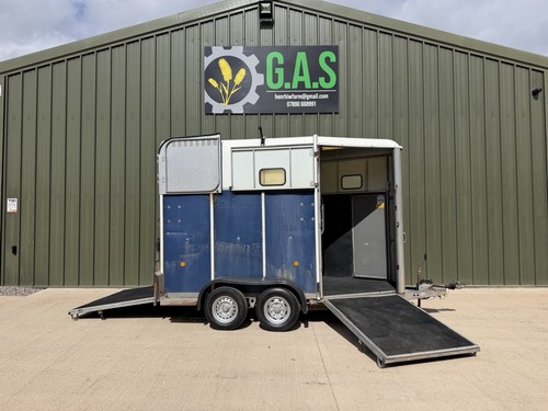 Ifor williams horse box - ifor,